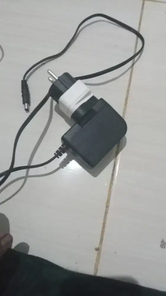 Adaptor laptop 12 Voll 2 Amper