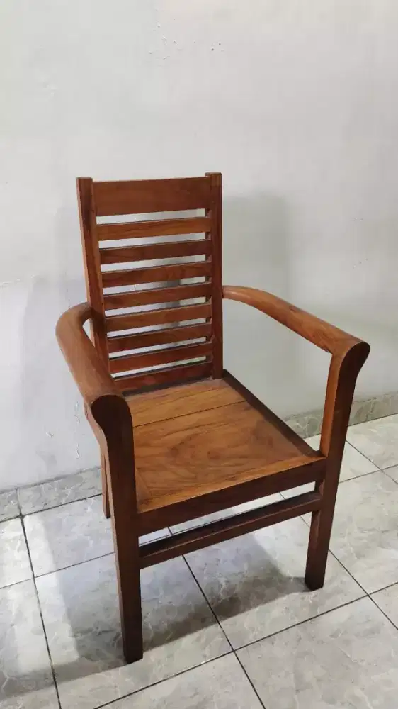 Kursi Kayu Jati