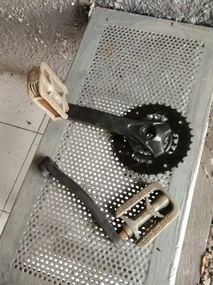 Crank besi normak mulus