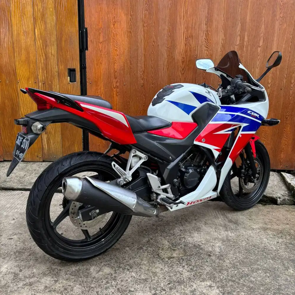 HONDA CBR 2015 PAJAK AKTIF TERMURAH SIAP PAKE