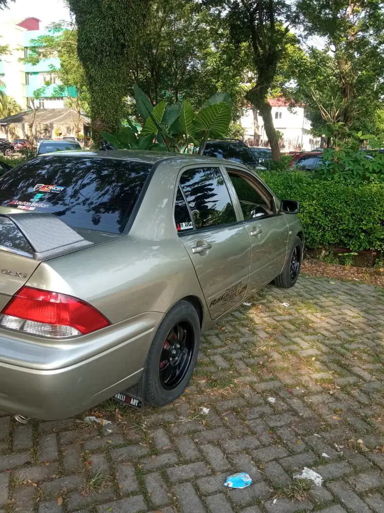 Mitsubishi Lancer Cedia 2003 Bensin