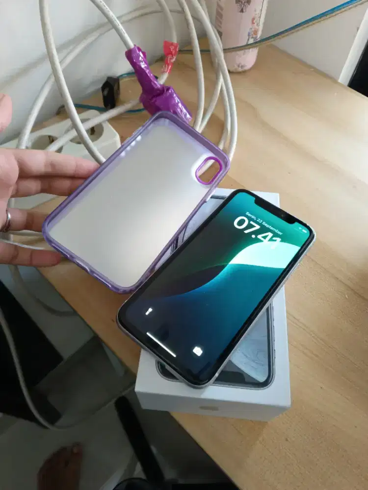 Dijual Cepat iPhone XR 64 GB Mulus No Lecet All Operator Inter