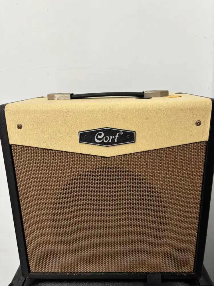 Jual ampli gitar cort cm15r