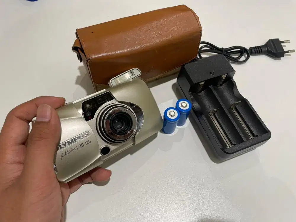 Kamera Analog Olympus MJU III 120