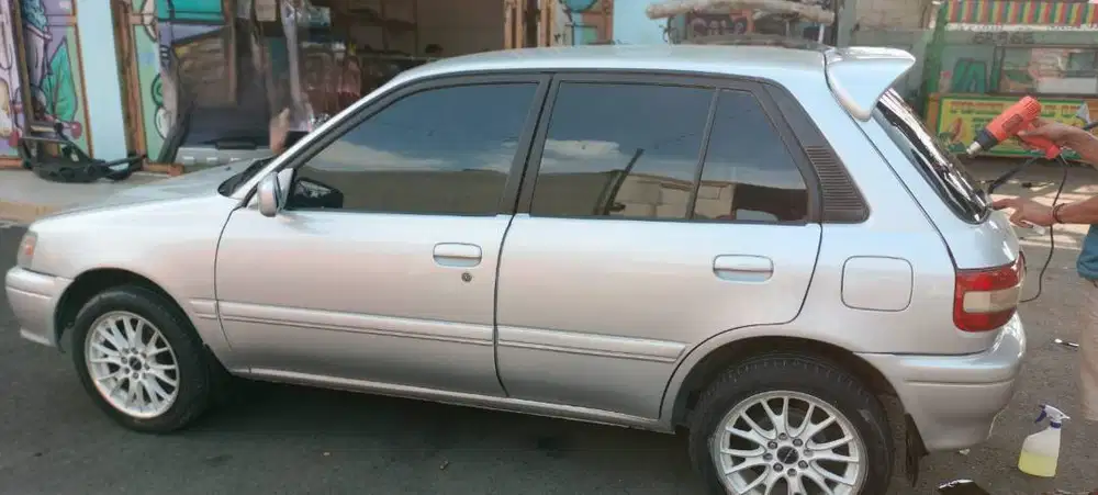 TOYOTA STARLET 1.3 SEG TH 1995