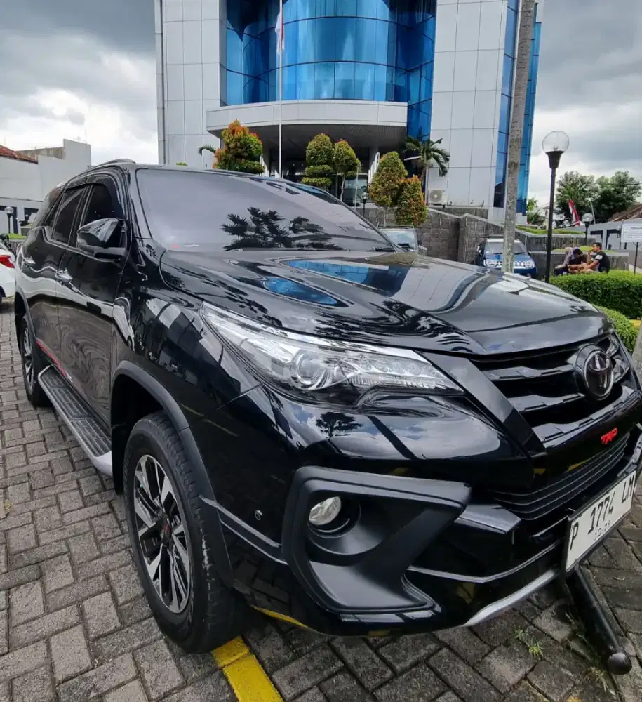 Toyota Fortuner TRD 2018 2.4 AT original
