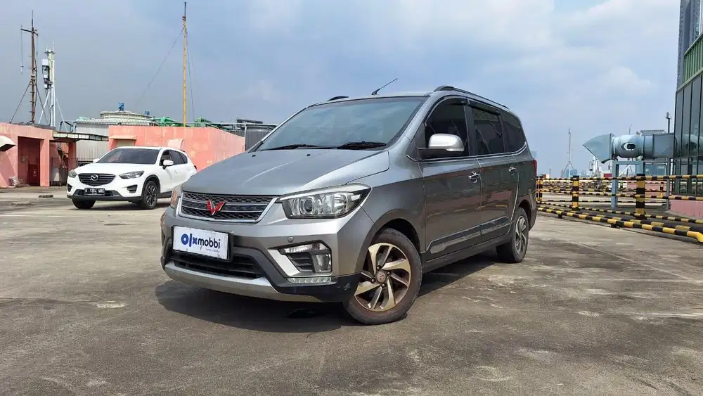DP MURAH - Wuling Confero S 1.5 L Lux Plus Bensin-MT 2020