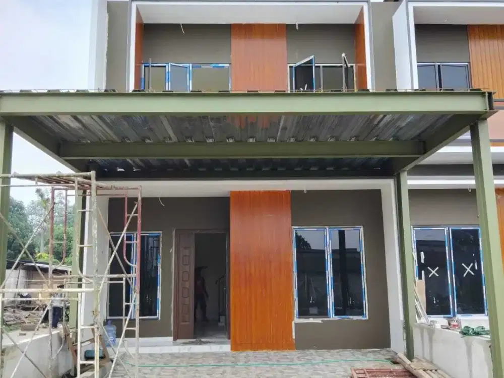 Rumah cluster istimewah pinggir jalan raya dekat Tol Jatiwarna