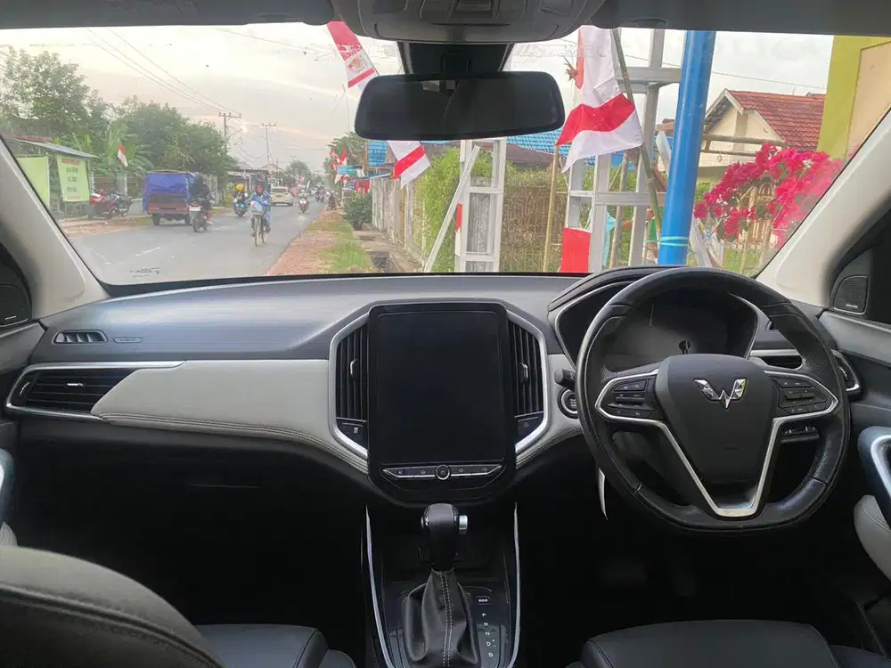 Wuling Almaz 2022 Bensin