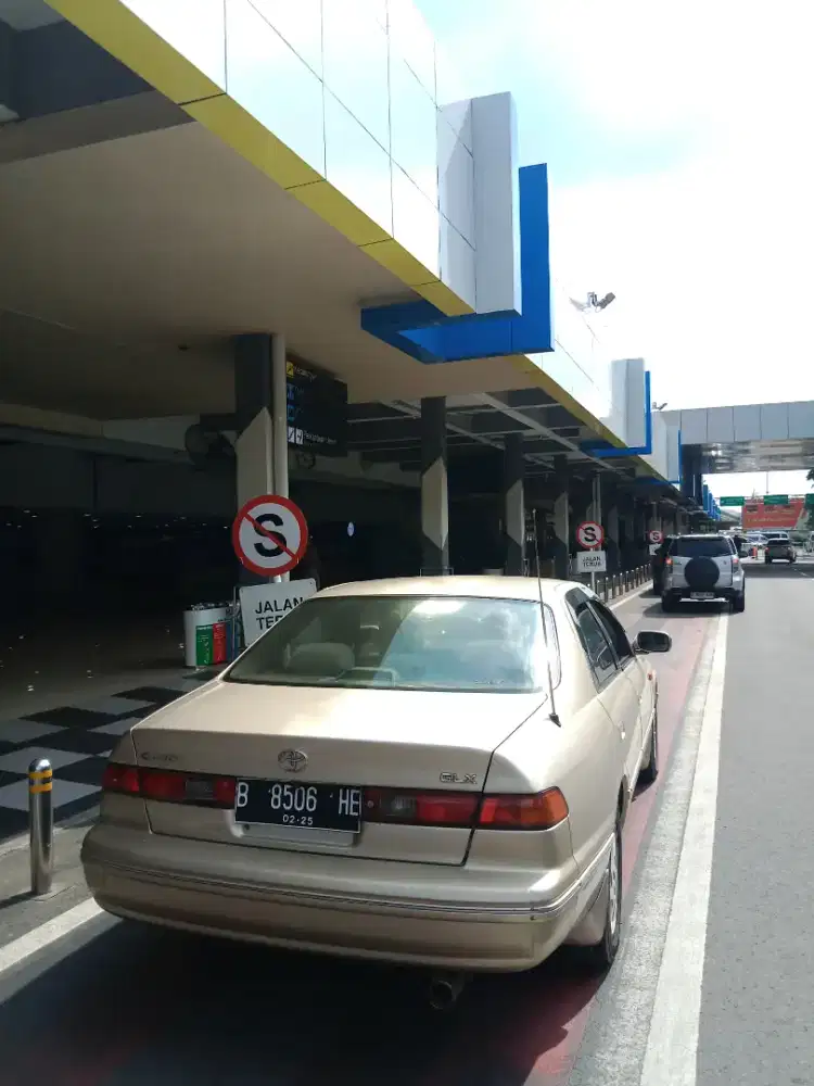 Dijual toyota camry 2.2cc