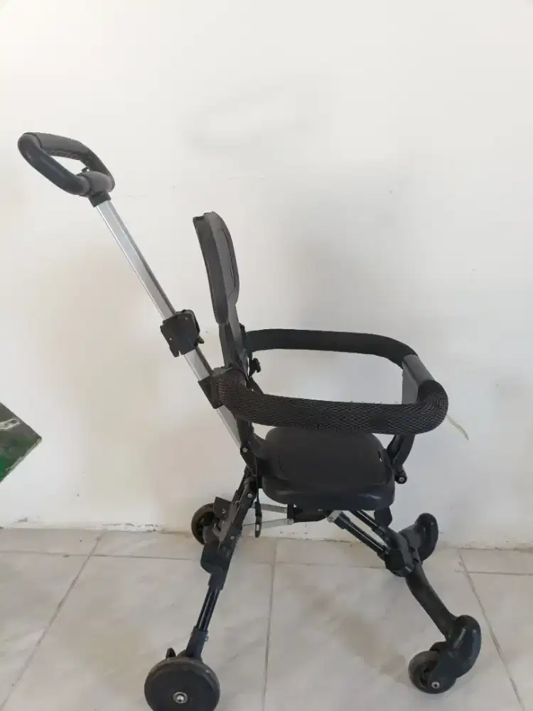 Stroller Lipat Bayi dan anak
