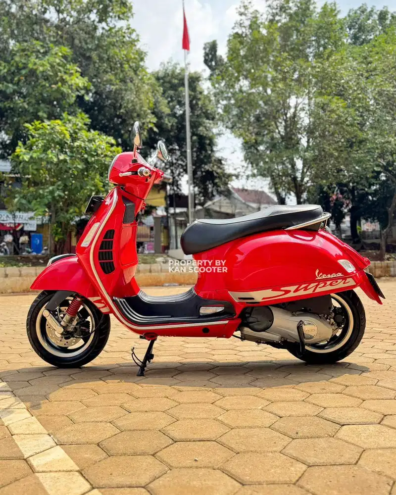 VESPA GTS 150 3V 2015 TERMURAH