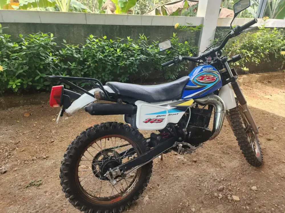 Suzuki TS 125 Trail orisinil