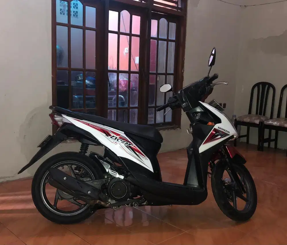 Dijual Cepat Honda Beat CW 2015