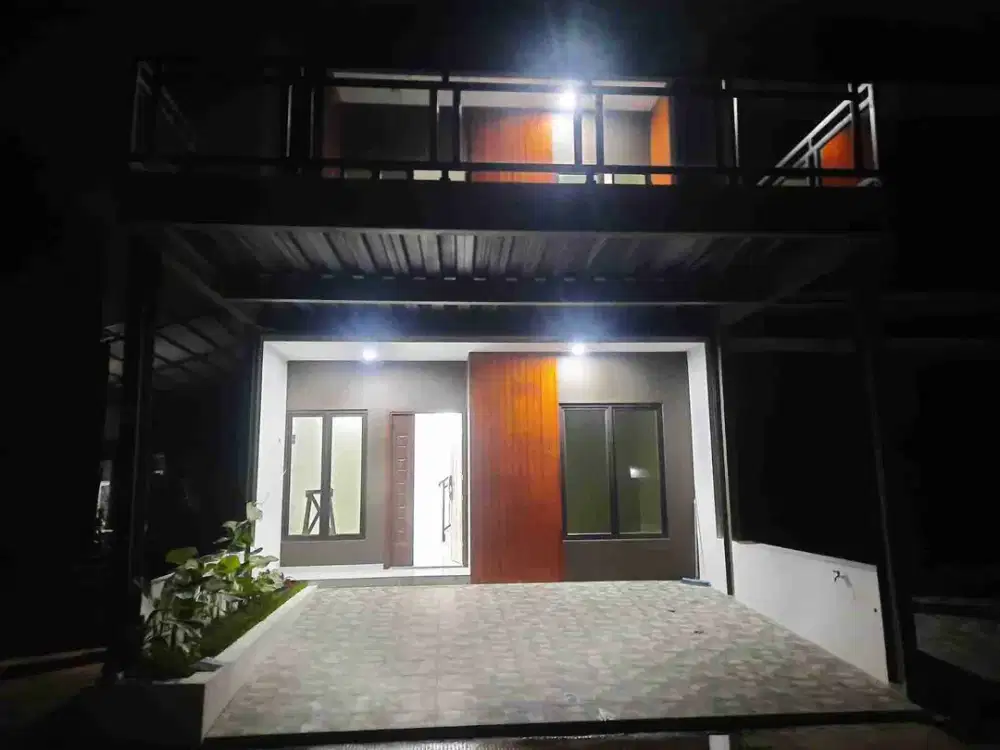 RUMAH BARU 2 LANTAI SIAP HUNI LOKASI STRATEGIS HANYA 48 UNIT TANPA DP 0 %