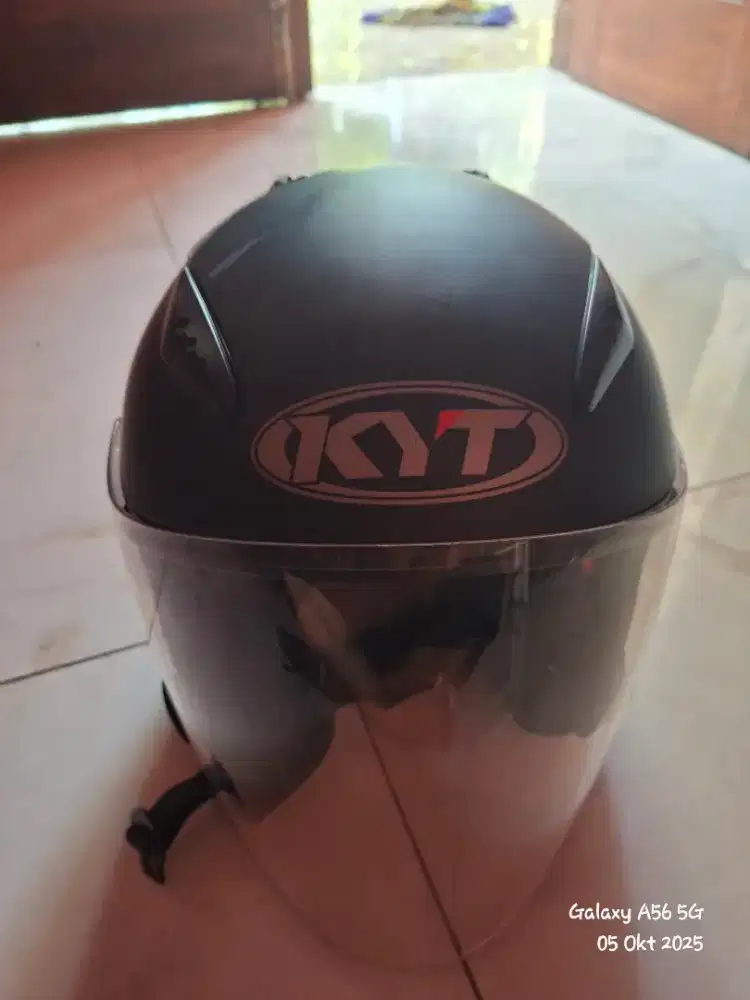Jual Cepat Helm Kyt Galaxy Flat,Black Ukur M ,Masih Bagus..