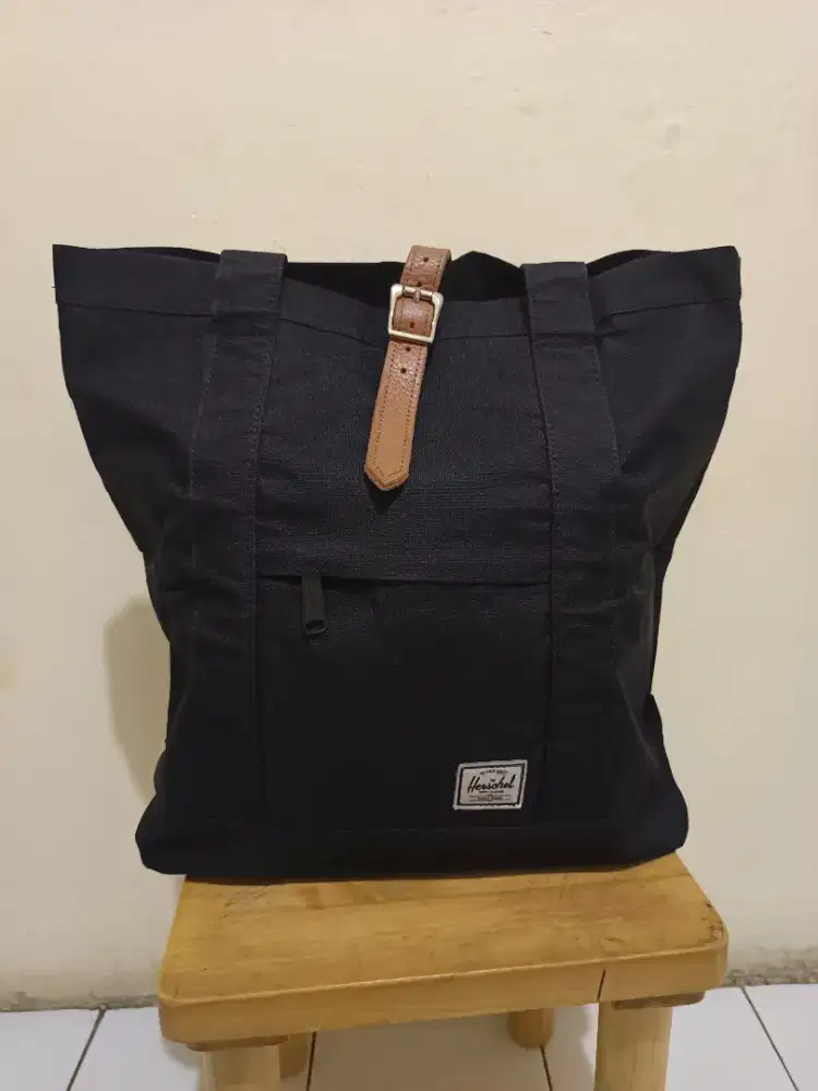 Tas tote herschel hitam