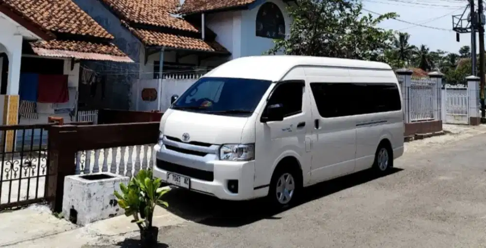 Sewa/Rental hiace dan elf