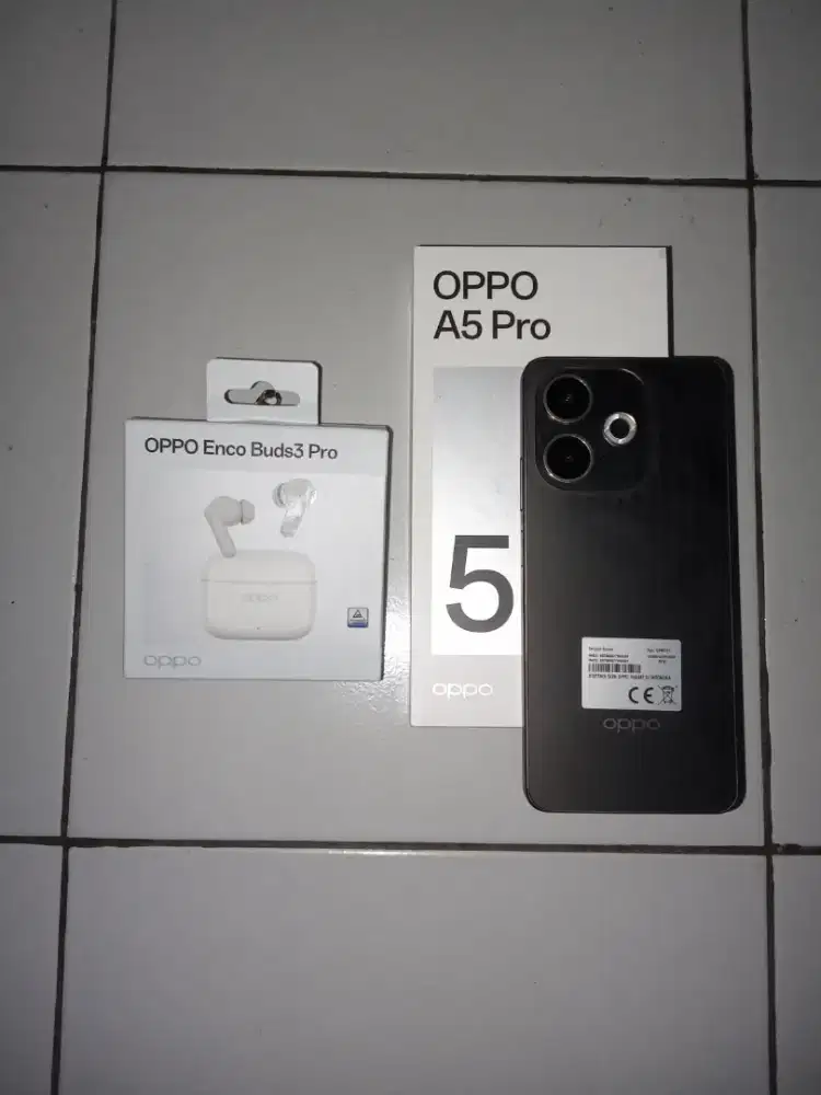 Oppo A5 pro ram 8+8/256 GB + enco buds3 pro