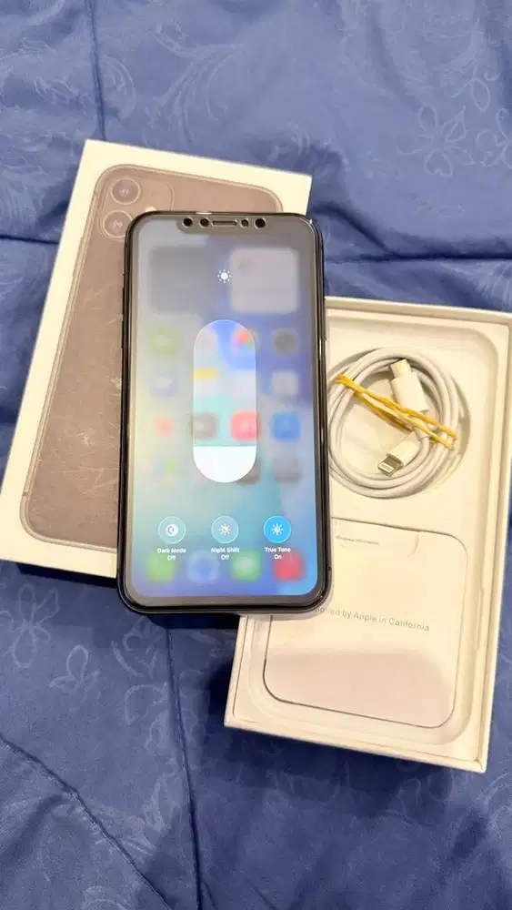 Dijual Iphone 11 Black 256GB Lengkap Terdaftar