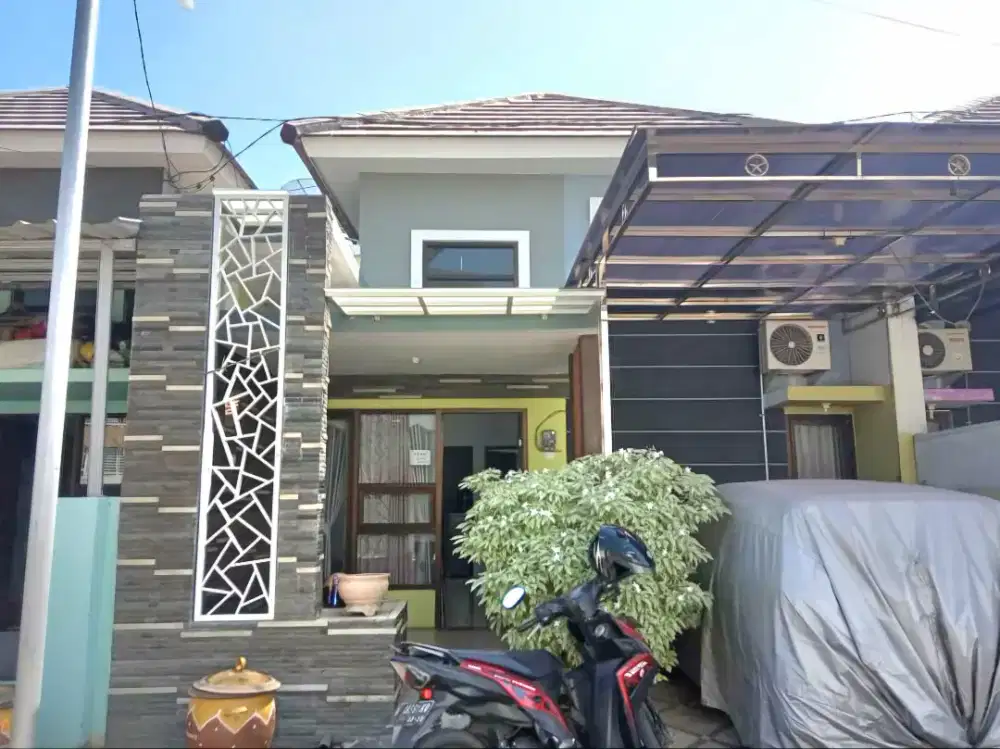 DI SEWAKAN RUMAH ASRI TENGAH KOTA