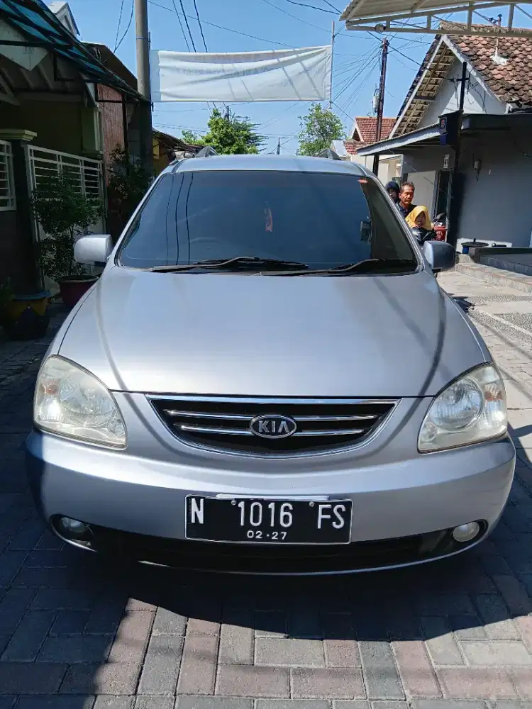 Kia Carens II 2007 Bensin