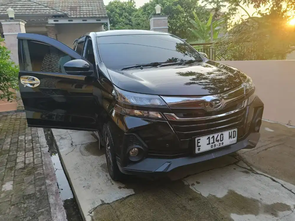 Xenia R otomatis A/T