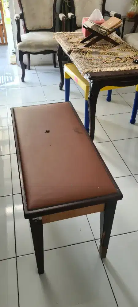 Kursi  piano bekas