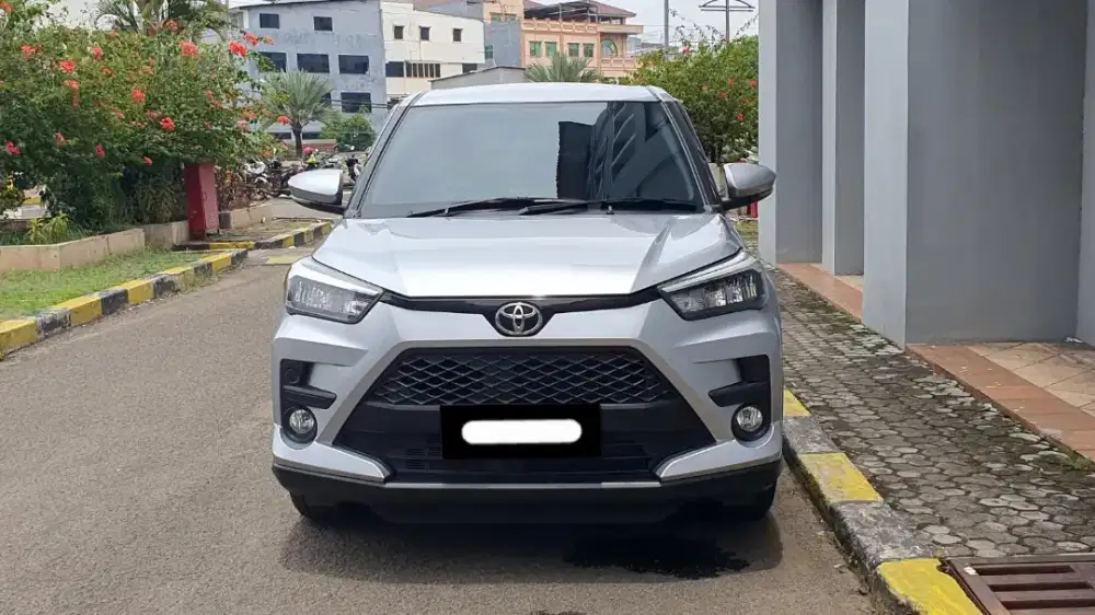 Toyota raize g matic 2024 silver pajak panjang tangan pertama dari bar
