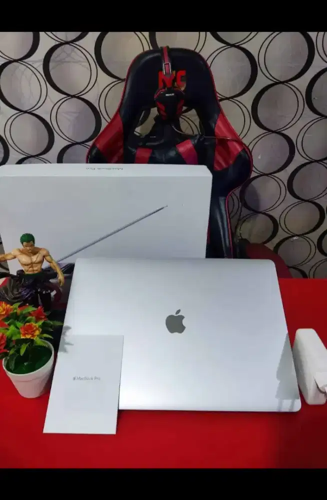 Macbook Pro Retina Touchbar 2018 RAM 16GB SSD