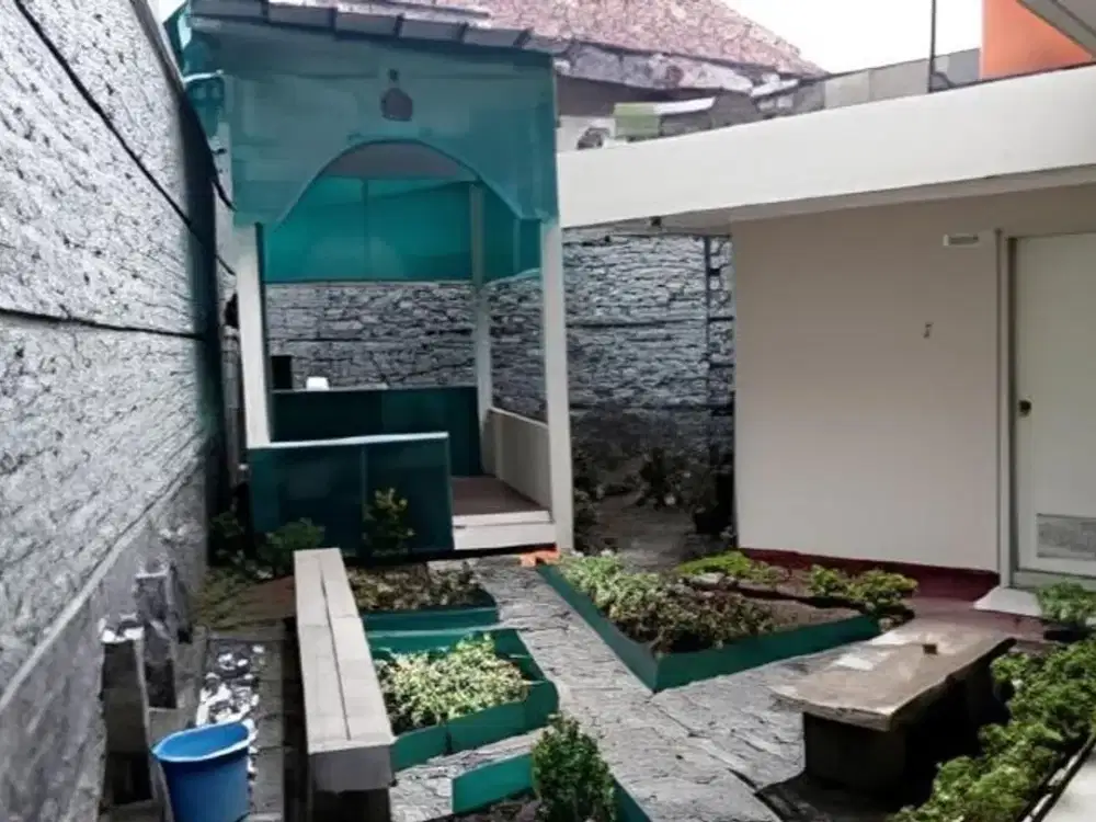 Rumah Tengah Kota di Main Road Buah Batu dkt Burangrang Lodaya