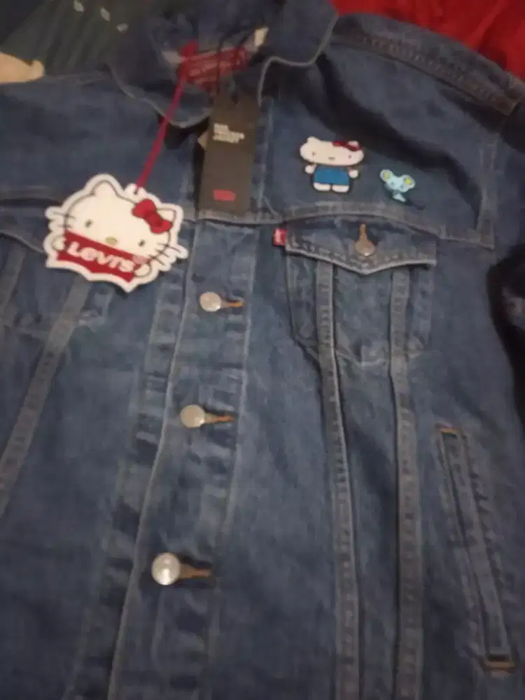 Jual Jaket LEVI'S Original Edisi HELLO KITTY