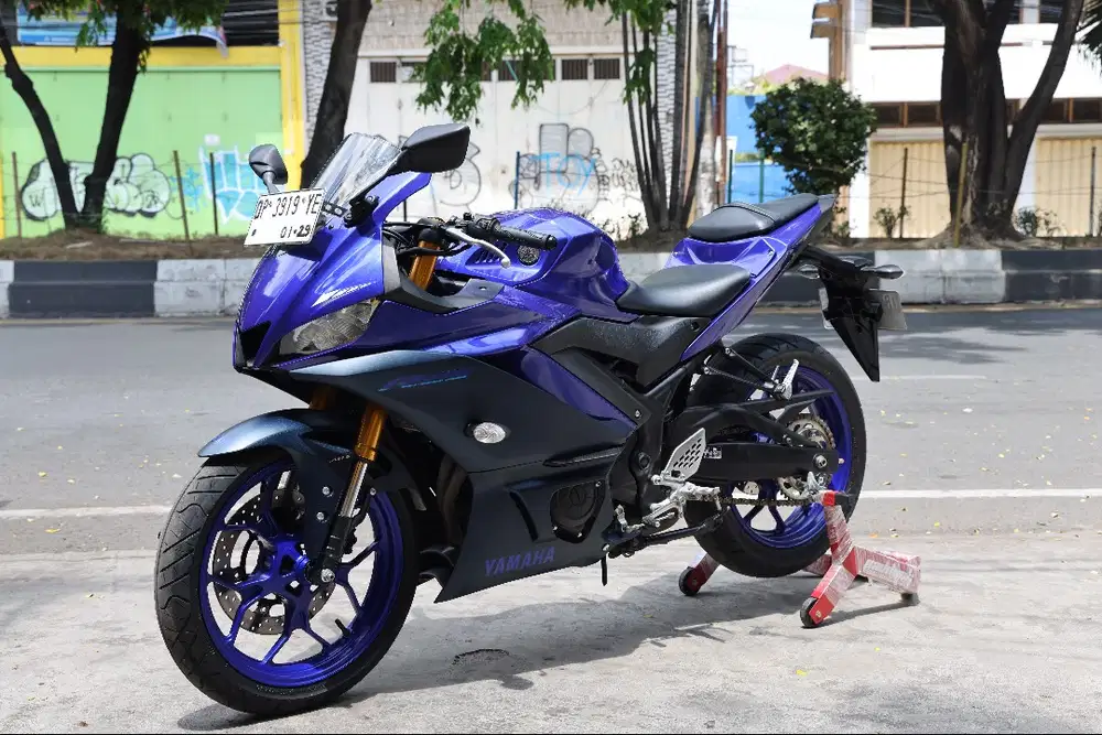Yamaha YZF-R25 ABS Gen 2 – Racing Blue (NIK 2023 / Pemakaian 2024)