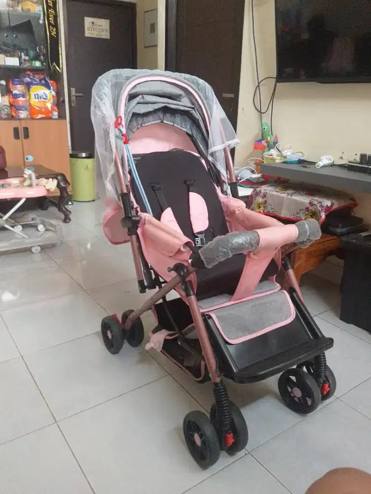 Stroller Kereta Bayi Pink