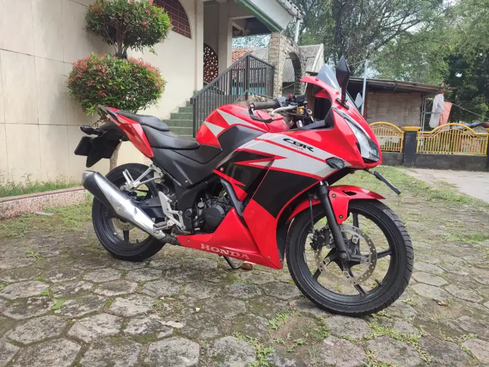 HONDA CBR K45 TAHUN 2014