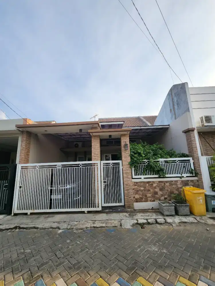 Disewakan rumah green mansion waru sidoarjo