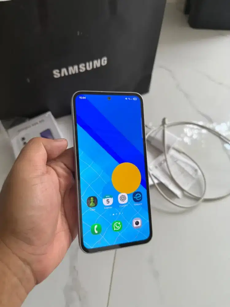Di jual Samsung A54 5G RAM 8/256GB Resmi Sein Fullset mulus.