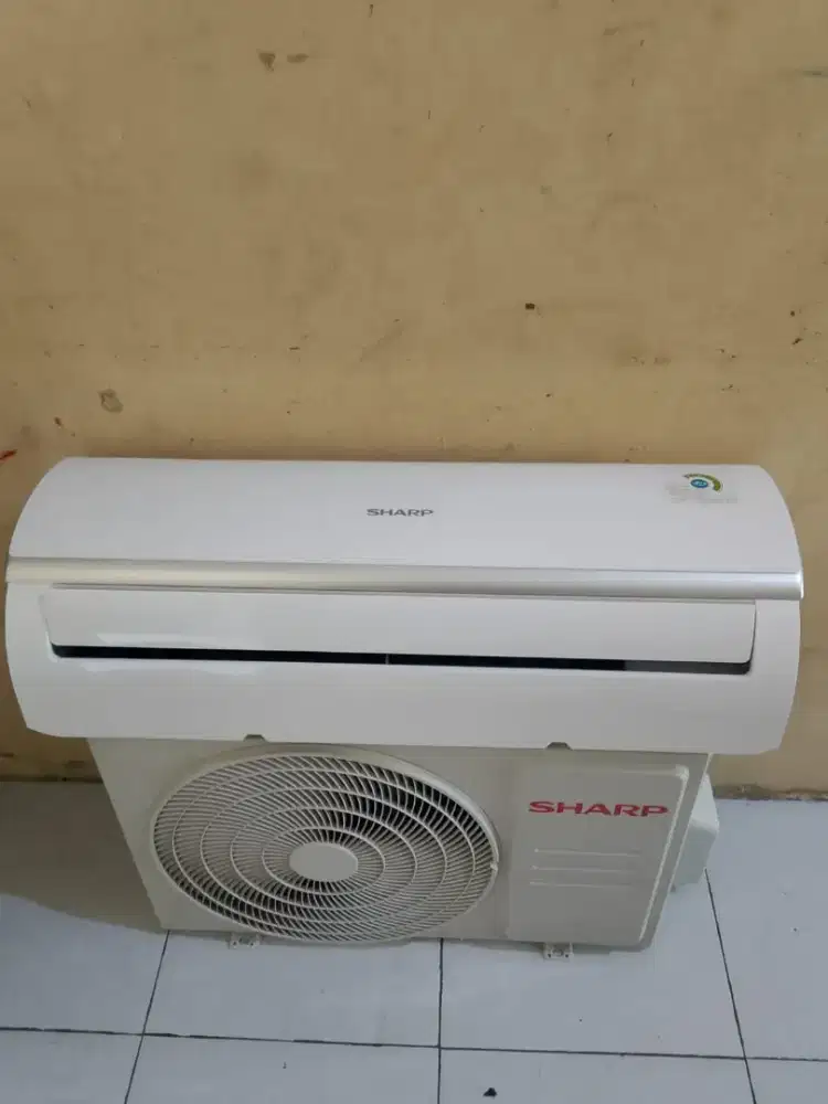 Ac sharp 1/2pk baru 5bulan pakai