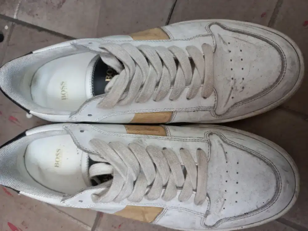 SEPATU WANITA UKURAN 39-40