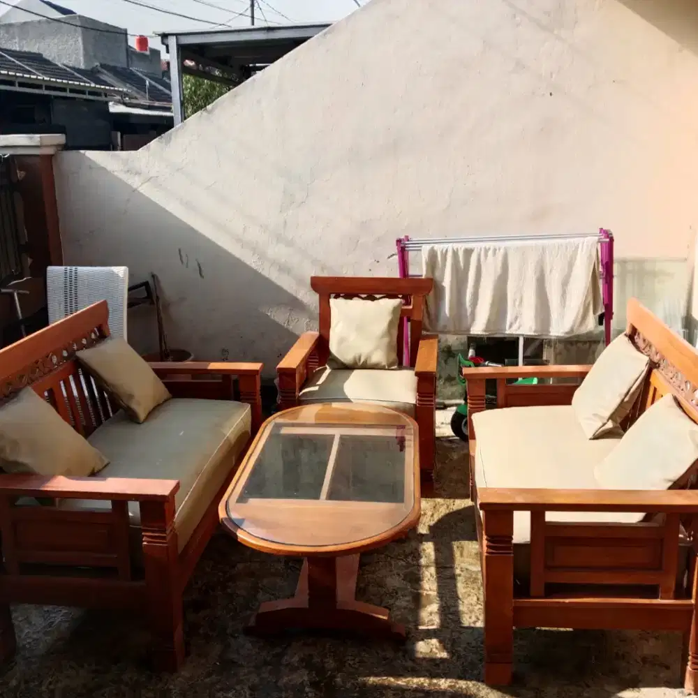 Bekas layak pake layak duduk