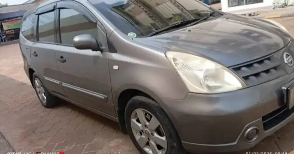 Grand Livina XV AT 2010