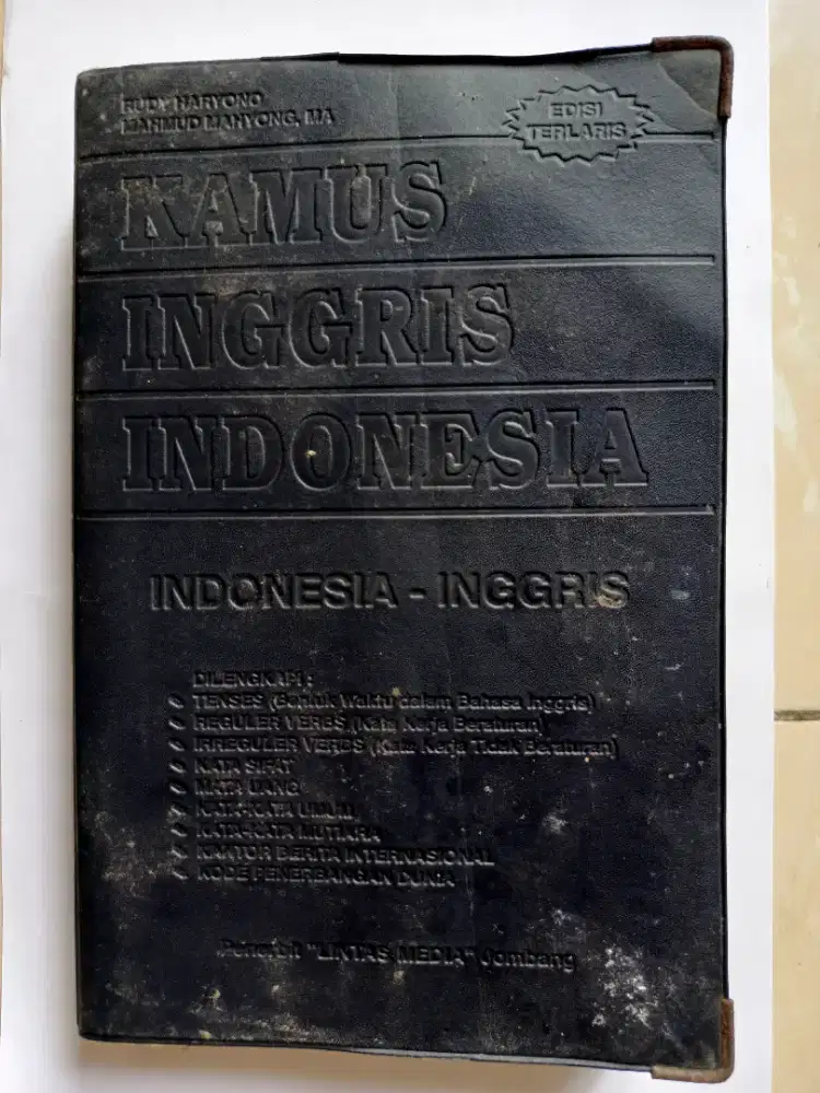Buku Kamus bahasa