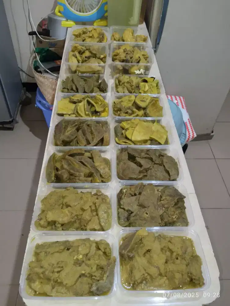 Ungkepan Paru Babat Iso dan Ayam