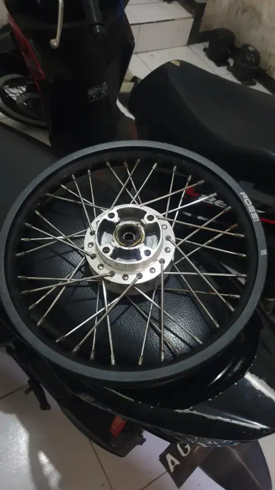 Velg rossi r14 masi bagus
