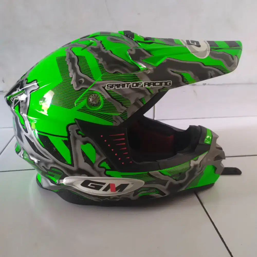 Helm GM Cross size M