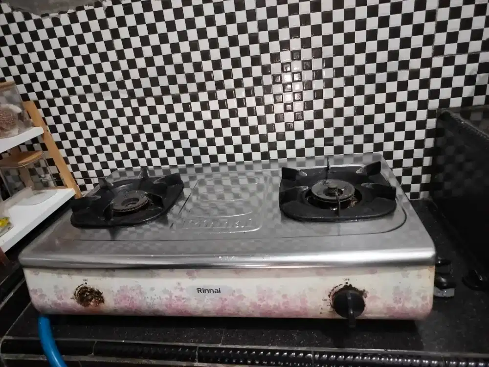 dijual kompor gas bekas kondisi seadanya