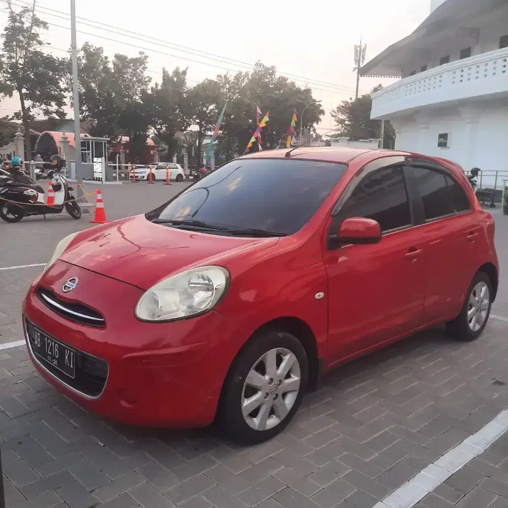 Nissan March 2011 XS Matic AC Digital