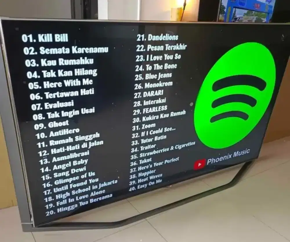 SMART DIGITAL TV MERK LG 65 INCH ULTRA 4K