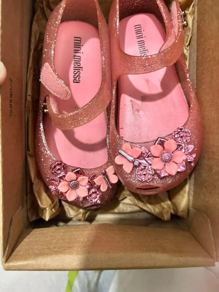 Sepatu anak melissa