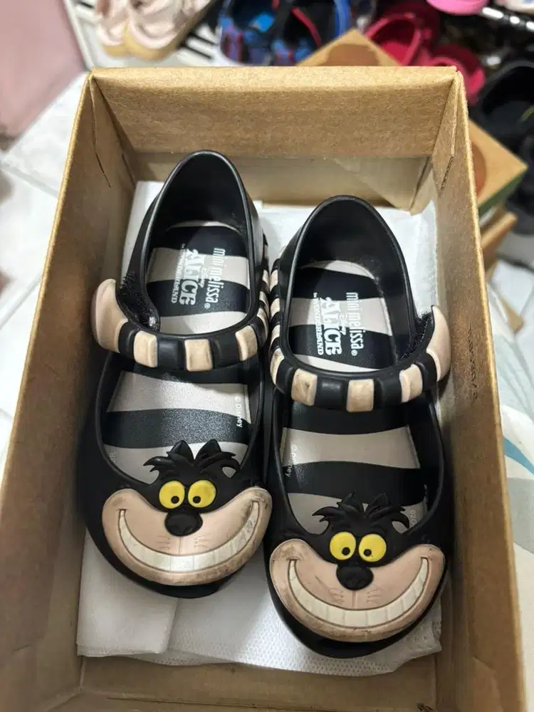 Sepatu mellisa anak perempuan